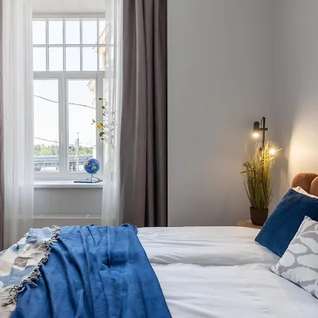 Charming Old Town Loft דירה